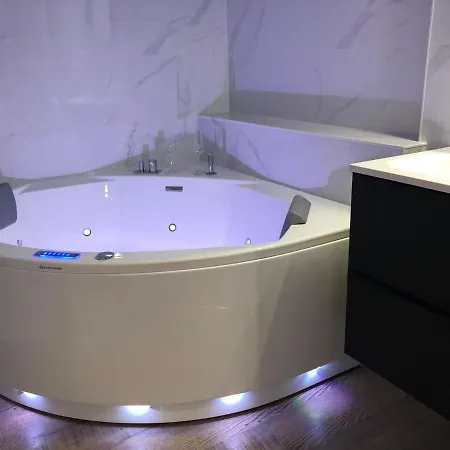 Apartment Bubbles - Luxe - Centre - Calme - Wifi Troyes
