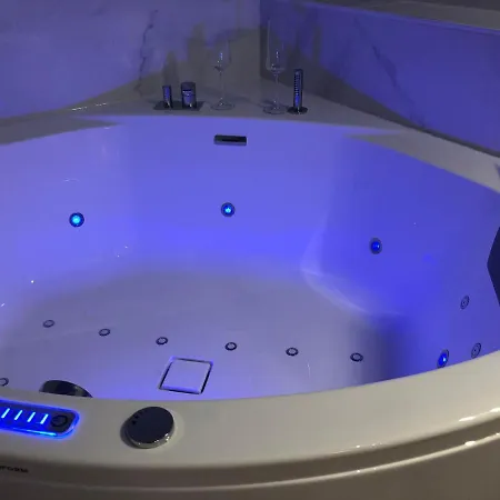 Apartment Bubbles - Luxe - Centre - Calme - Wifi Troyes