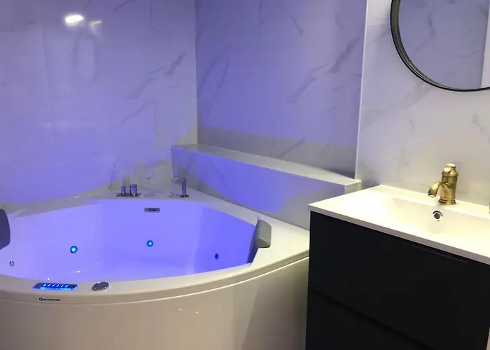 Bubbles - Luxe - Centre - Calme - Wifi * 트루아